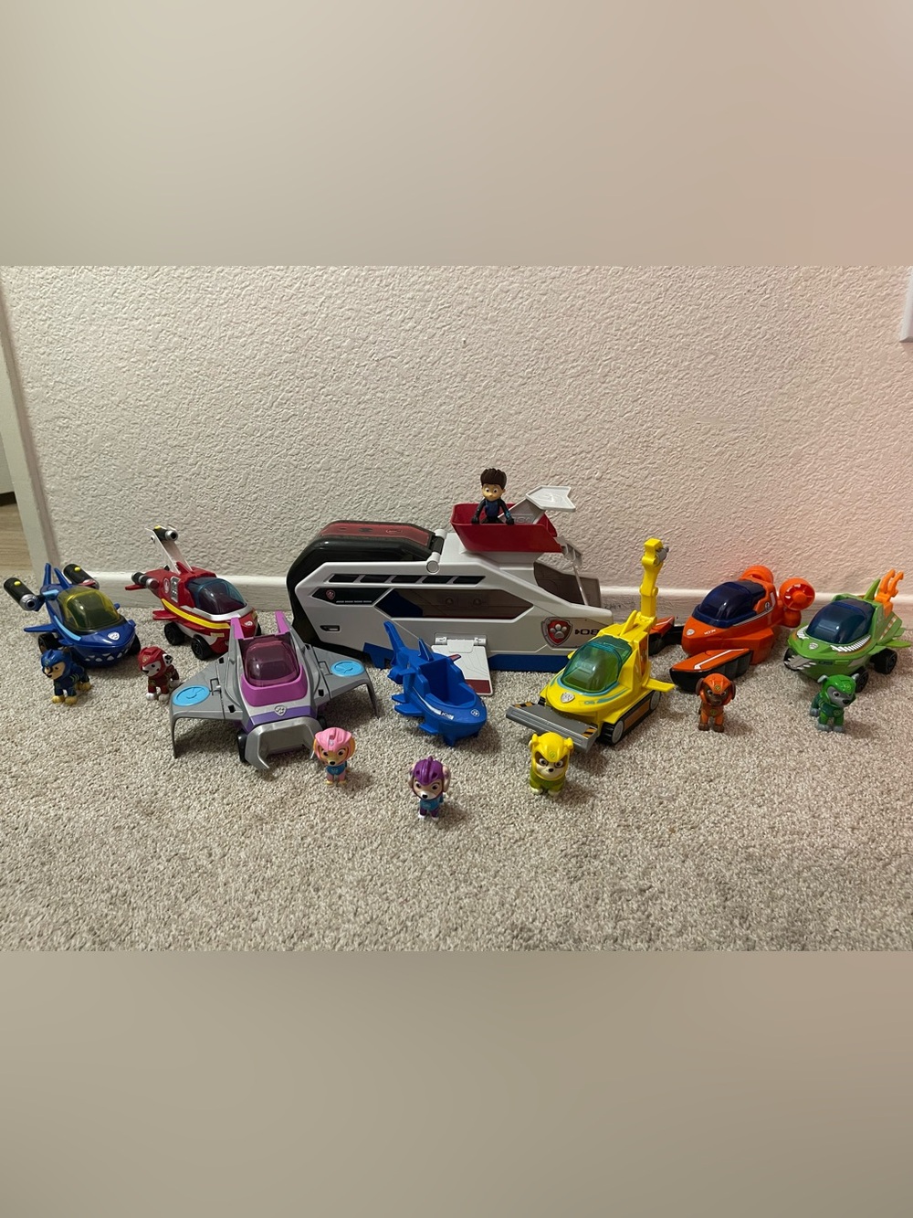 Paw Patrol Coral, Whale Patroller, Aqua Pups and Vehicle Bundle